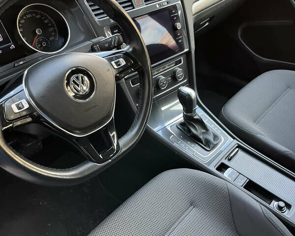 Сірий Фольксваген Гольф, об'ємом двигуна 1.6 л та пробігом 180 тис. км за 14700 $, фото 4 на Automoto.ua