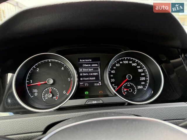 Сірий Фольксваген Гольф, об'ємом двигуна 2 л та пробігом 249 тис. км за 15999 $, фото 83 на Automoto.ua