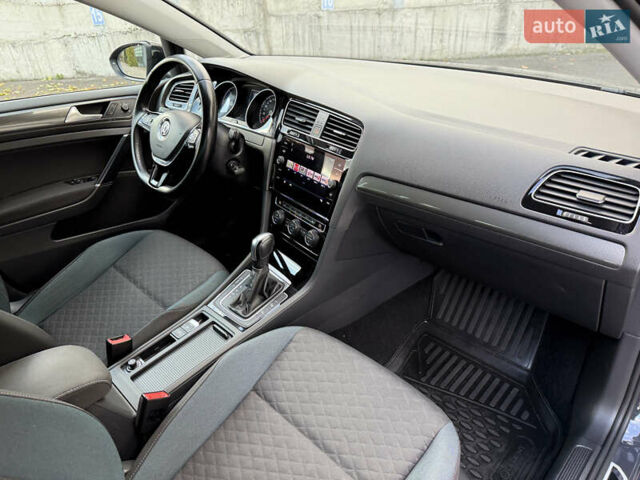 Сірий Фольксваген Гольф, об'ємом двигуна 2 л та пробігом 249 тис. км за 15999 $, фото 74 на Automoto.ua