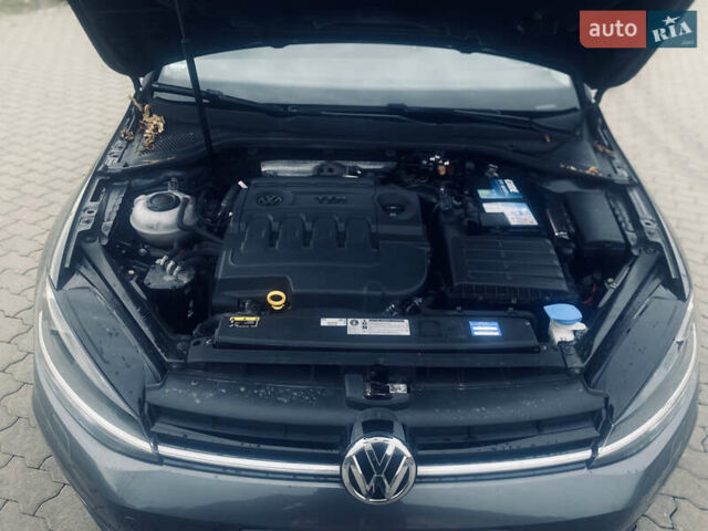 Сірий Фольксваген Гольф, об'ємом двигуна 1.6 л та пробігом 225 тис. км за 13999 $, фото 17 на Automoto.ua