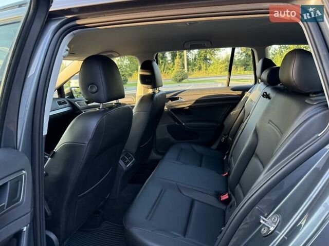 Сірий Фольксваген Гольф, об'ємом двигуна 1.8 л та пробігом 129 тис. км за 13500 $, фото 13 на Automoto.ua