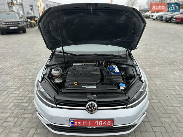 Серый Фольксваген Гольф, объемом двигателя 1.6 л и пробегом 148 тыс. км за 15500 $, фото 68 на Automoto.ua