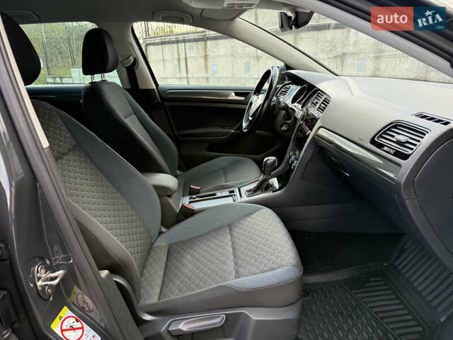 Сірий Фольксваген Гольф, об'ємом двигуна 2 л та пробігом 249 тис. км за 15999 $, фото 67 на Automoto.ua