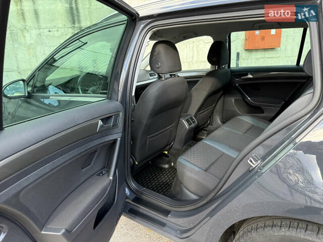 Сірий Фольксваген Гольф, об'ємом двигуна 2 л та пробігом 249 тис. км за 15999 $, фото 41 на Automoto.ua