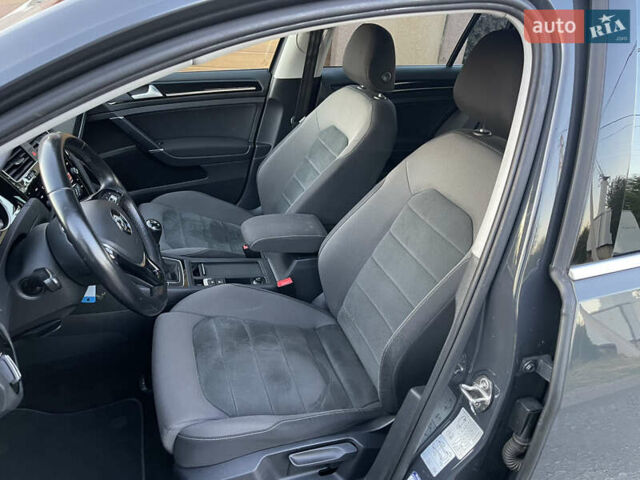 Серый Фольксваген Гольф, объемом двигателя 1.97 л и пробегом 309 тыс. км за 14200 $, фото 34 на Automoto.ua