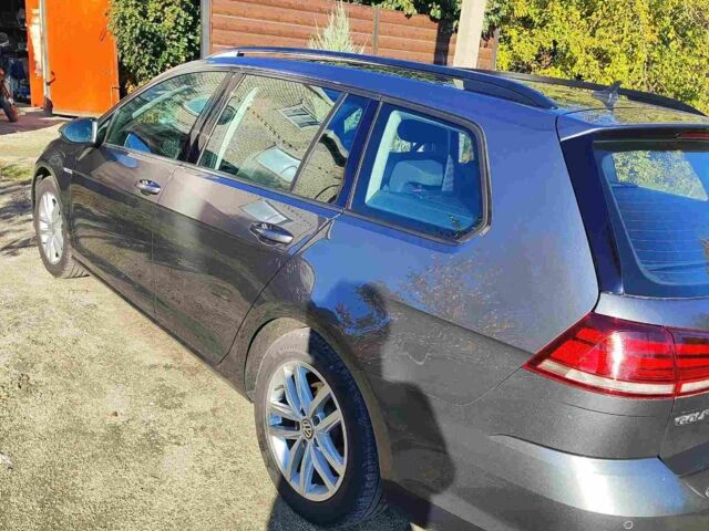 Серый Фольксваген Гольф, объемом двигателя 1.6 л и пробегом 300 тыс. км за 11500 $, фото 2 на Automoto.ua