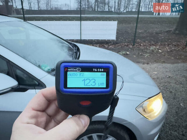 Серый Фольксваген Гольф, объемом двигателя 2 л и пробегом 223 тыс. км за 15900 $, фото 28 на Automoto.ua