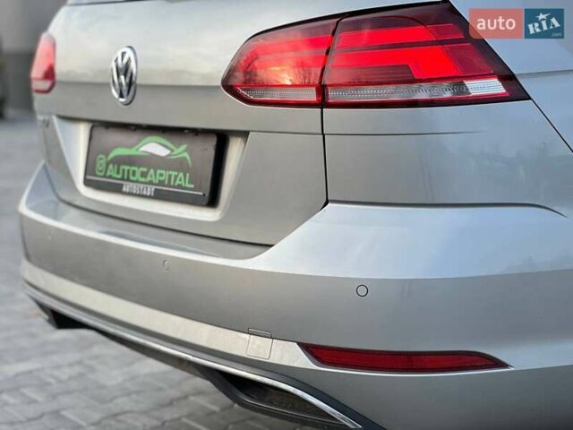 Серый Фольксваген Гольф, объемом двигателя 1.6 л и пробегом 214 тыс. км за 12490 $, фото 9 на Automoto.ua