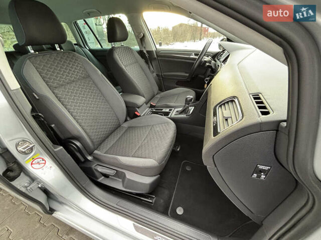 Серый Фольксваген Гольф, объемом двигателя 2 л и пробегом 207 тыс. км за 14500 $, фото 19 на Automoto.ua