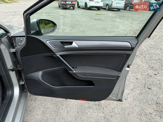 Серый Фольксваген Гольф, объемом двигателя 1.97 л и пробегом 222 тыс. км за 15369 $, фото 15 на Automoto.ua