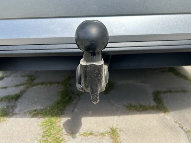 Серый Фольксваген Гольф, объемом двигателя 1.6 л и пробегом 176 тыс. км за 13500 $, фото 9 на Automoto.ua