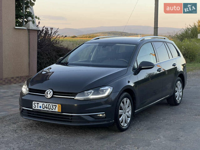 Серый Фольксваген Гольф, объемом двигателя 1.97 л и пробегом 309 тыс. км за 14200 $, фото 5 на Automoto.ua