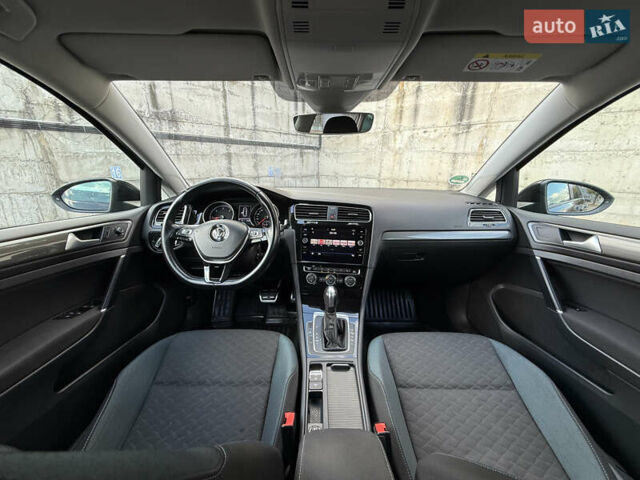 Сірий Фольксваген Гольф, об'ємом двигуна 2 л та пробігом 249 тис. км за 15850 $, фото 33 на Automoto.ua