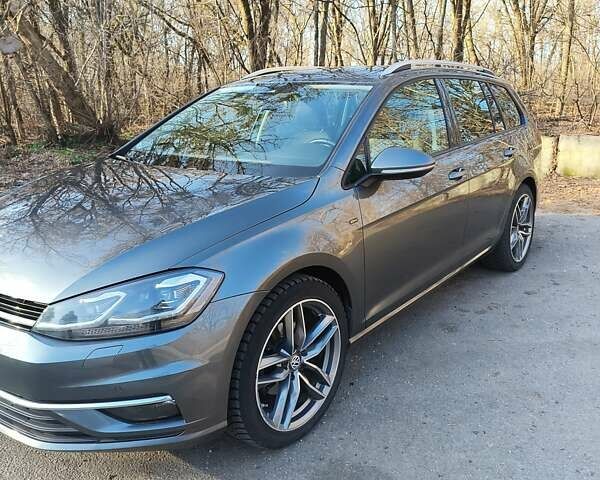 Серый Фольксваген Гольф, объемом двигателя 1.97 л и пробегом 206 тыс. км за 17300 $, фото 1 на Automoto.ua