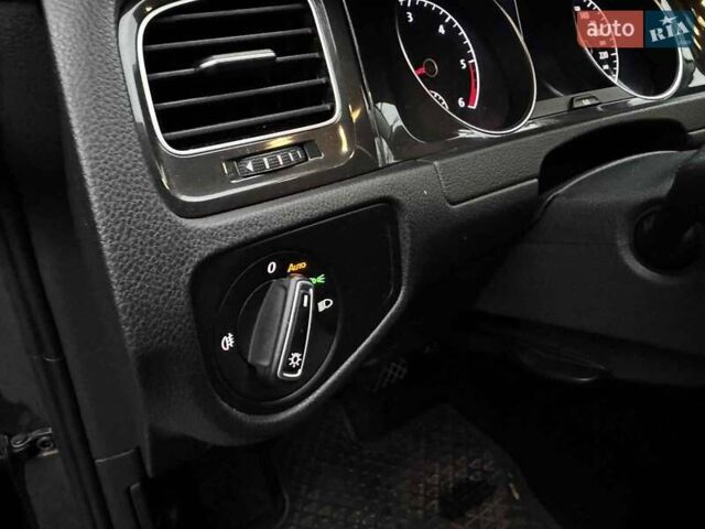 Серый Фольксваген Гольф, объемом двигателя 2 л и пробегом 249 тыс. км за 14990 $, фото 17 на Automoto.ua