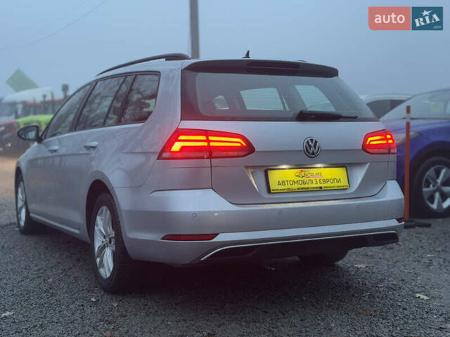 Серый Фольксваген Гольф, объемом двигателя 2 л и пробегом 223 тыс. км за 15900 $, фото 1 на Automoto.ua