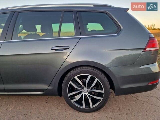 Серый Фольксваген Гольф, объемом двигателя 2 л и пробегом 237 тыс. км за 17200 $, фото 8 на Automoto.ua