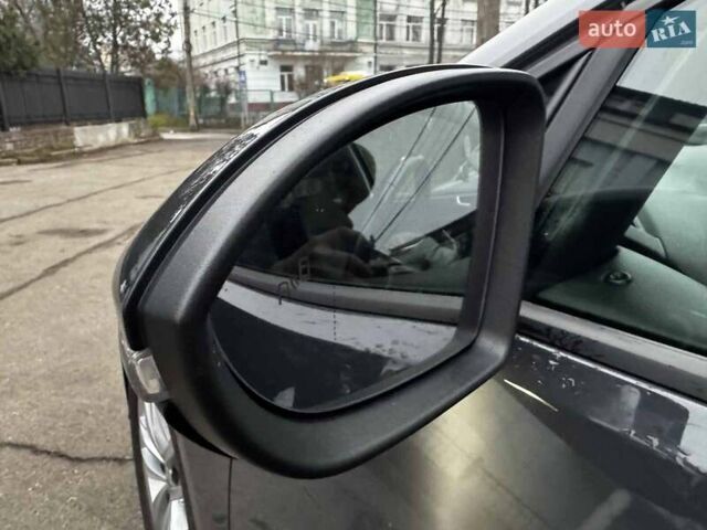 Серый Фольксваген Гольф, объемом двигателя 2 л и пробегом 249 тыс. км за 14990 $, фото 13 на Automoto.ua