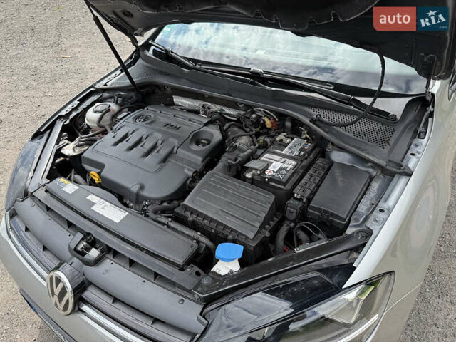 Сірий Фольксваген Гольф, об'ємом двигуна 1.97 л та пробігом 222 тис. км за 16369 $, фото 41 на Automoto.ua