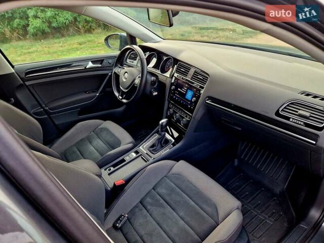 Серый Фольксваген Гольф, объемом двигателя 2 л и пробегом 237 тыс. км за 17200 $, фото 37 на Automoto.ua