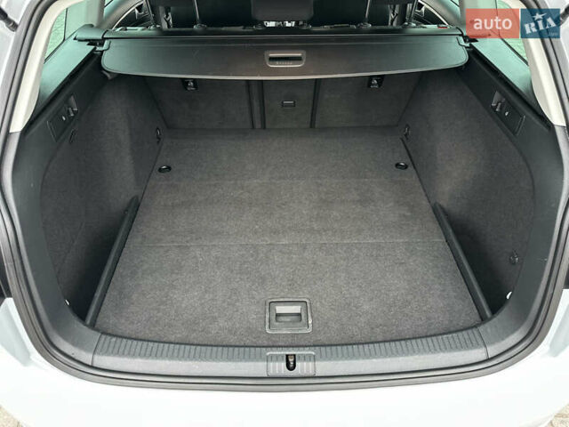 Серый Фольксваген Гольф, объемом двигателя 1.6 л и пробегом 148 тыс. км за 15500 $, фото 54 на Automoto.ua