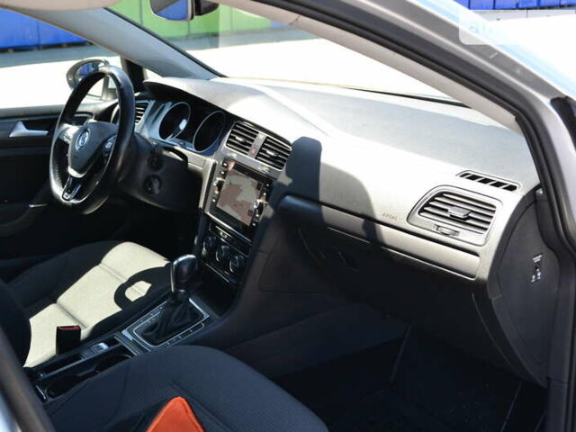 Серый Фольксваген Гольф, объемом двигателя 1.6 л и пробегом 194 тыс. км за 14300 $, фото 29 на Automoto.ua