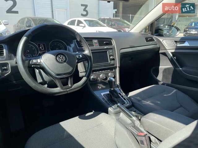 Серый Фольксваген Гольф, объемом двигателя 1.8 л и пробегом 143 тыс. км за 10999 $, фото 9 на Automoto.ua