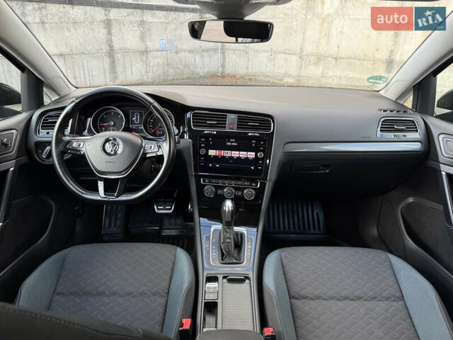 Сірий Фольксваген Гольф, об'ємом двигуна 2 л та пробігом 249 тис. км за 15999 $, фото 47 на Automoto.ua