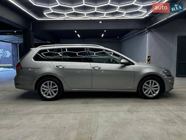 Сірий Фольксваген Гольф, об'ємом двигуна 2 л та пробігом 213 тис. км за 15350 $, фото 7 на Automoto.ua