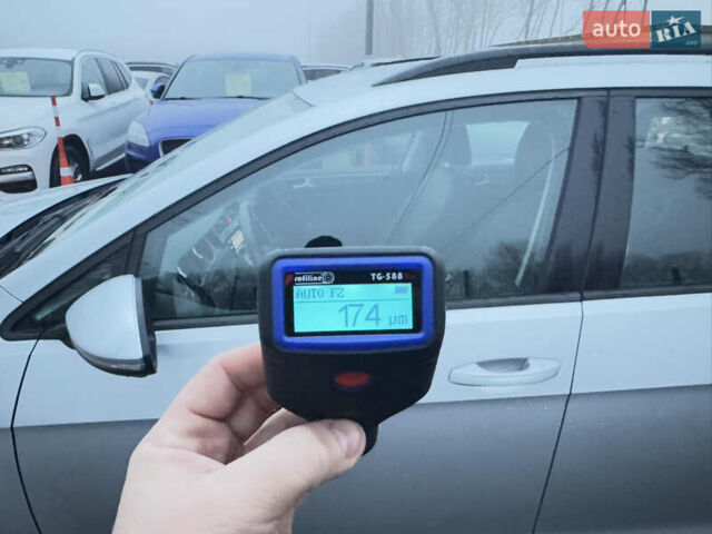 Серый Фольксваген Гольф, объемом двигателя 2 л и пробегом 223 тыс. км за 15900 $, фото 21 на Automoto.ua