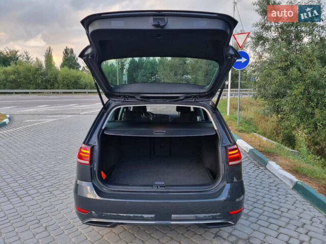 Серый Фольксваген Гольф, объемом двигателя 1.97 л и пробегом 245 тыс. км за 15350 $, фото 10 на Automoto.ua