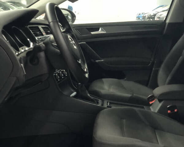 Серый Фольксваген Гольф, объемом двигателя 2 л и пробегом 206 тыс. км за 13900 $, фото 14 на Automoto.ua