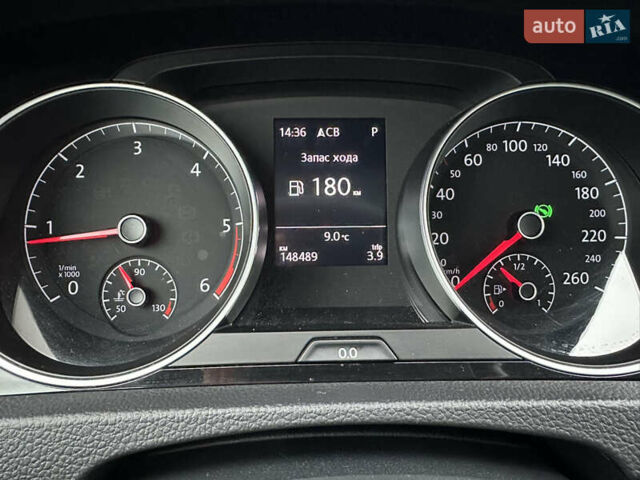 Серый Фольксваген Гольф, объемом двигателя 1.6 л и пробегом 148 тыс. км за 15500 $, фото 30 на Automoto.ua