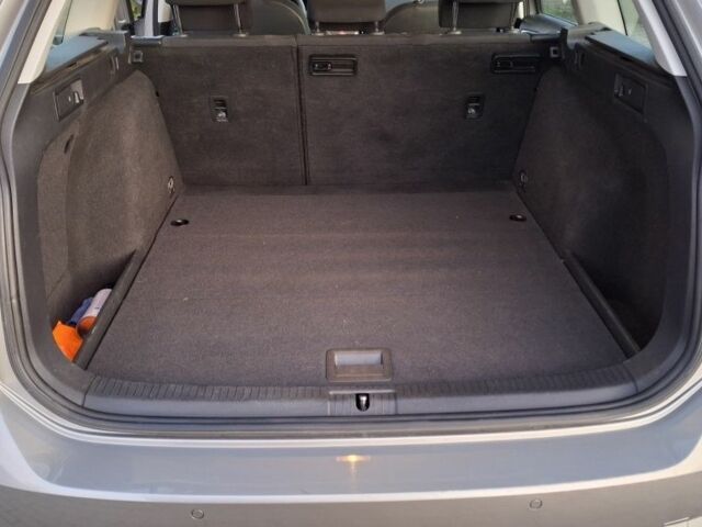 Серый Фольксваген Гольф, объемом двигателя 1.6 л и пробегом 187 тыс. км за 11900 $, фото 23 на Automoto.ua