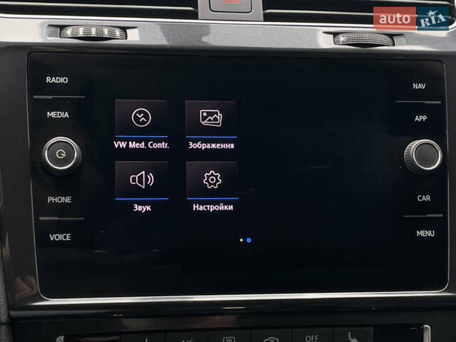 Серый Фольксваген Гольф, объемом двигателя 2 л и пробегом 197 тыс. км за 16790 $, фото 46 на Automoto.ua