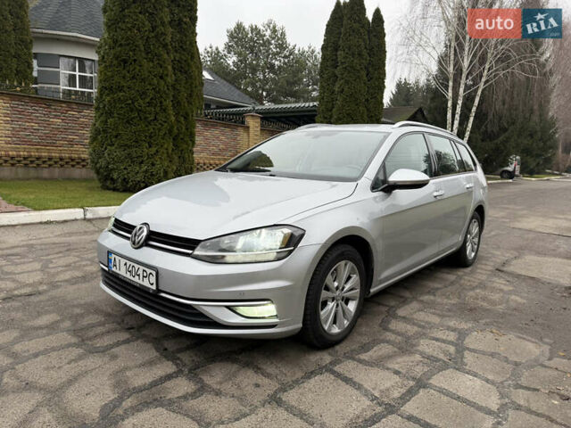 Серый Фольксваген Гольф, объемом двигателя 2 л и пробегом 232 тыс. км за 15999 $, фото 3 на Automoto.ua