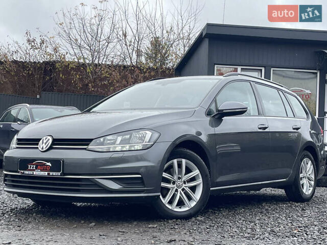 Серый Фольксваген Гольф, объемом двигателя 2 л и пробегом 197 тыс. км за 16790 $, фото 3 на Automoto.ua