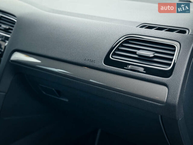 Серый Фольксваген Гольф, объемом двигателя 1.97 л и пробегом 193 тыс. км за 17200 $, фото 83 на Automoto.ua