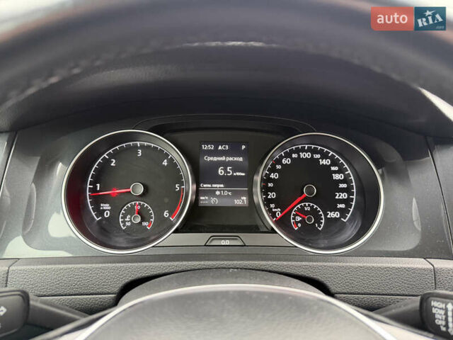 Серый Фольксваген Гольф, объемом двигателя 2 л и пробегом 232 тыс. км за 15999 $, фото 14 на Automoto.ua