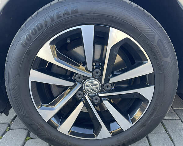 Сірий Фольксваген Гольф, об'ємом двигуна 1.97 л та пробігом 193 тис. км за 16999 $, фото 10 на Automoto.ua