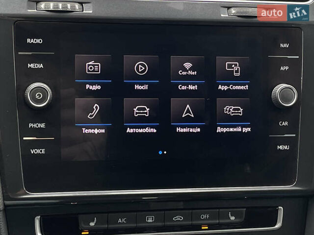 Серый Фольксваген Гольф, объемом двигателя 2 л и пробегом 197 тыс. км за 16790 $, фото 45 на Automoto.ua