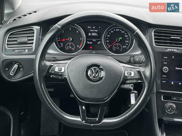 Серый Фольксваген Гольф, объемом двигателя 2 л и пробегом 197 тыс. км за 16790 $, фото 36 на Automoto.ua