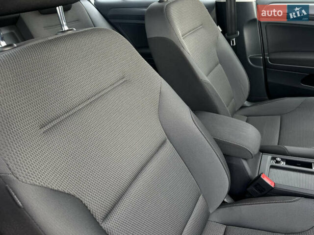 Сірий Фольксваген Гольф, об'ємом двигуна 1.97 л та пробігом 196 тис. км за 17707 $, фото 44 на Automoto.ua