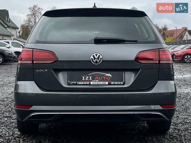 Серый Фольксваген Гольф, объемом двигателя 2 л и пробегом 197 тыс. км за 16790 $, фото 6 на Automoto.ua