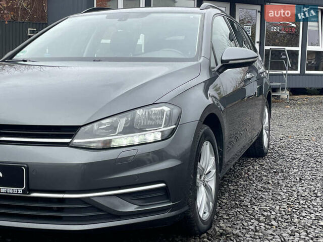 Серый Фольксваген Гольф, объемом двигателя 2 л и пробегом 197 тыс. км за 16790 $, фото 10 на Automoto.ua