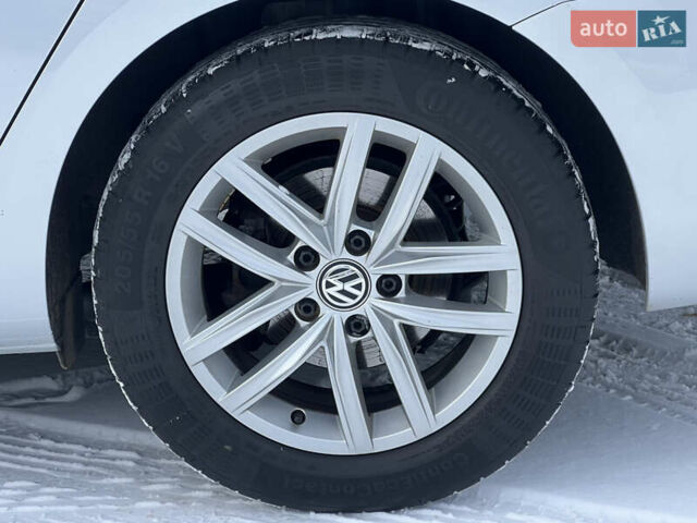 Сірий Фольксваген Гольф, об'ємом двигуна 1.97 л та пробігом 196 тис. км за 17707 $, фото 17 на Automoto.ua