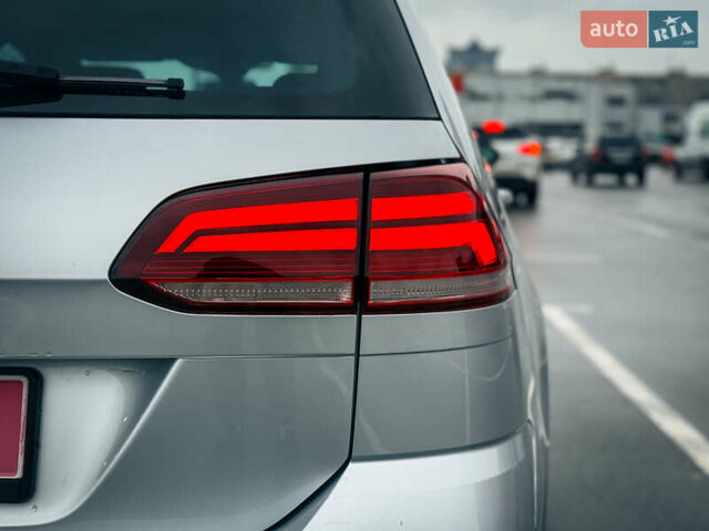 Серый Фольксваген Гольф, объемом двигателя 1.97 л и пробегом 193 тыс. км за 17200 $, фото 15 на Automoto.ua