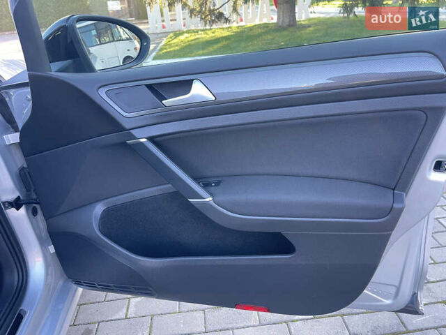 Фольксваген Гольф 2020 в Луцке на Automoto.ua Серый Фольксваген Гольф, объемом двигателя 1.97 л и пробегом 193 тыс. км за 17500 $, фото 28 на Automoto.ua