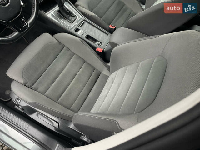 Серый Фольксваген Гольф, объемом двигателя 2 л и пробегом 197 тыс. км за 16790 $, фото 20 на Automoto.ua