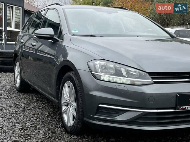 Серый Фольксваген Гольф, объемом двигателя 2 л и пробегом 197 тыс. км за 16790 $, фото 9 на Automoto.ua